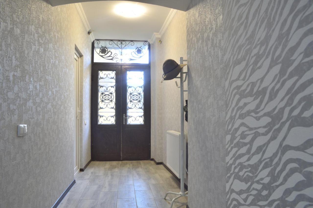 Mtatsmindaze Hotel Tbilisi Exterior foto